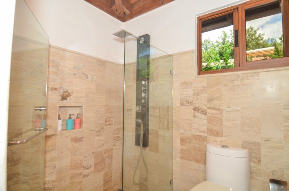 Golf-Villa-lake-view (10)