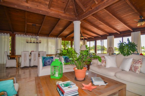 Golf-Villa-lake-view (19)
